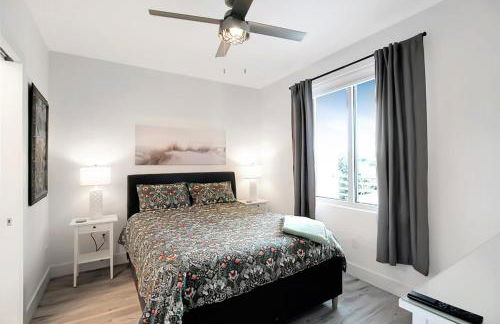 Luxury Condo Living on Sarasota Bay, Minutes From Downtown - Foto 13