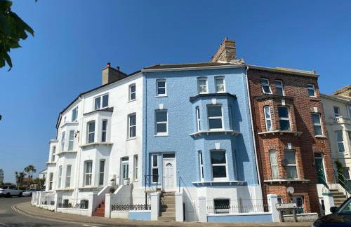 Lovely 1 bed flat 200 metres from beach - Foto 32