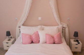 Lilia-RentalApartments - Photo 64