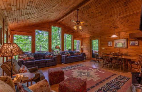 Bucky's Hideaway - Photo 4