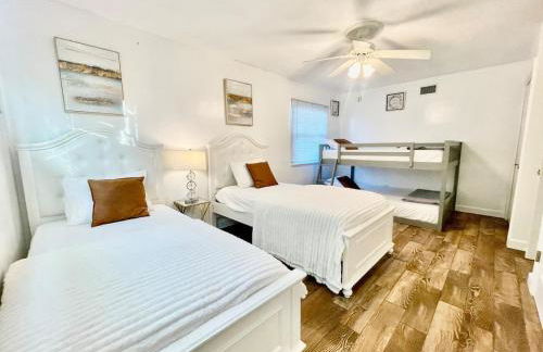 Unique & Spacious house near Disney, Knott, BBQ - Foto 5