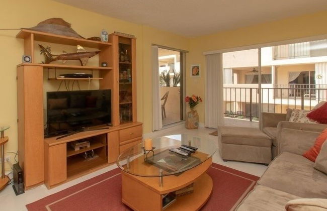 Picturesque 2 Bedroom Condo with Fabulous Ocean Views. 2 Condo by RedAwning - Foto 9