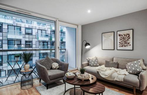 Spacious 1 bed flat with balcony minutes walk to Canary Wharf - Foto 6