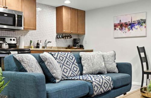 Cozy 2BR Flat - Walk to METRO Union Market - Foto 2