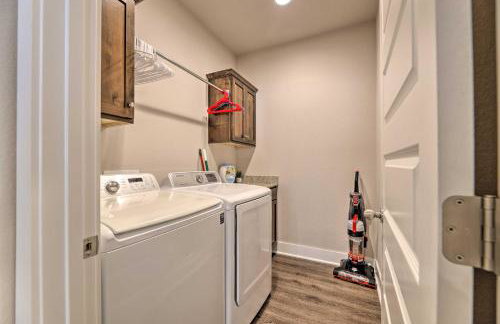 Fayetteville House Pool Access and Gas Grill! - Foto 29