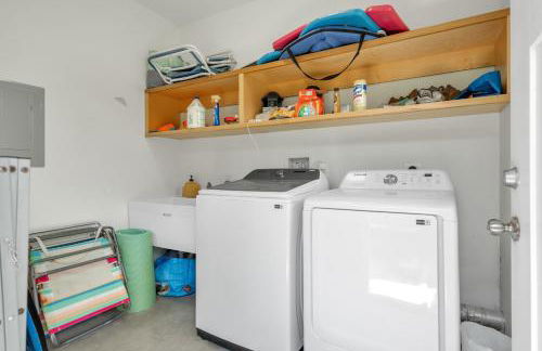 Gorgeous Renovated 1937 Plantation Style Beach House 50 Steps To The Center Of The Beach 5 Bedroom Home by RedAwning - Foto 122