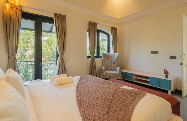 ELIVAAS Laguna Camellia | Luxe 4 BHK Villa Near Popular Beaches with Private Pool - Photo 15