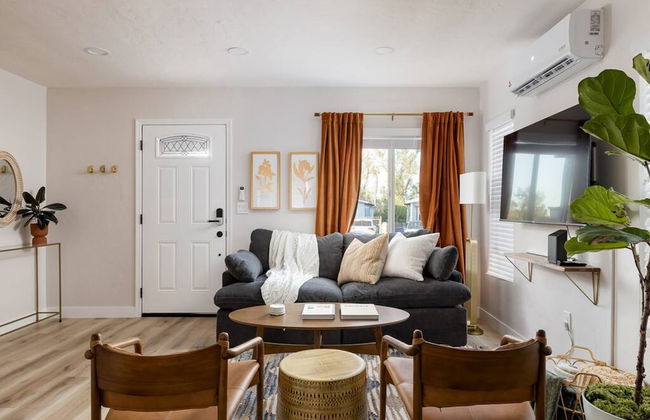 Cozy 2 BR Home With hot tub and Patio - Foto 19