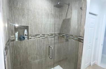 Modern Miami Oversized 3 Bedroom in Central Location - Foto 37