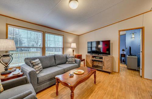 Boat, Fish, Hike and Explore Cozy Home in Bronston - Foto 1