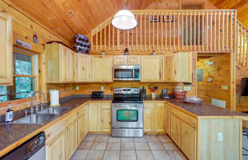 Hot Tub Soaks! Moonshine Manor Near Lake Lure - Foto 9