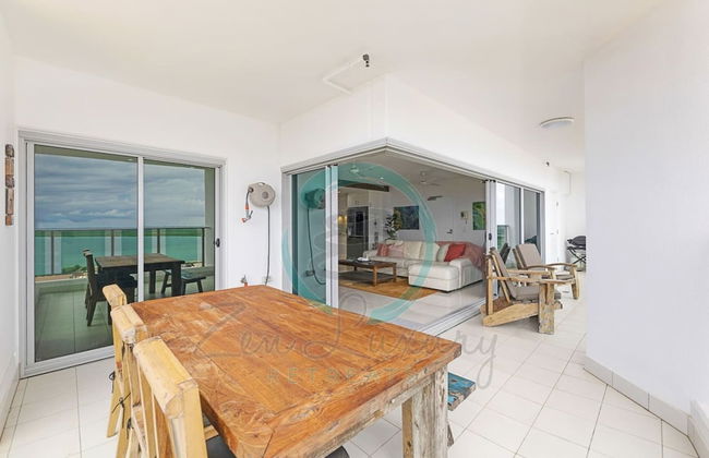 Coastal Magnificence Pool Workspace Parking - Photo 5