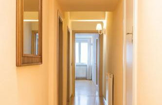 Top Floor Super Central View of the tower - Photo 26