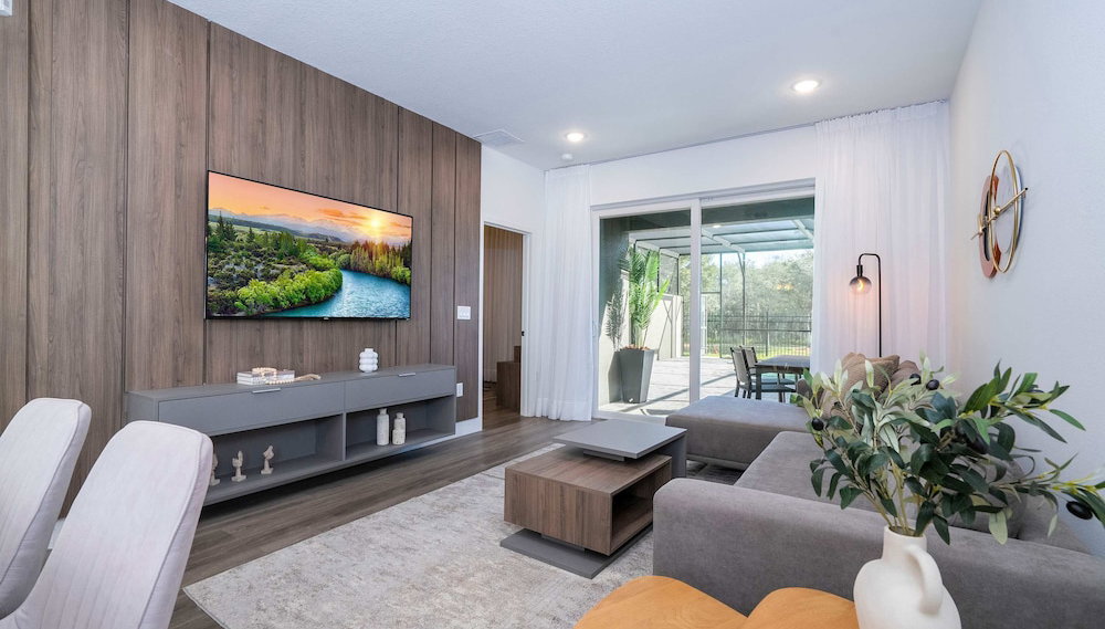 Newly Built 4BR Home Near Disney With Pool - Foto 1, Habitación