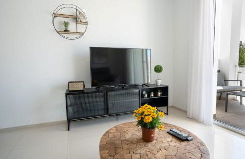 Helgafell Superior Courtyard Suite - Photo 14