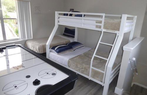 Perfecto Mundo 7, Orlando Area 6BR-2MB-3BR Indoor Pool, Ping Pong, Jacuzzi, Disney - Foto 49