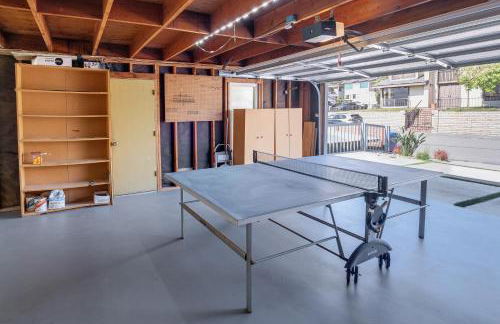 Cardiff Retreat with Game Room and Deck, Near Beach - Foto 23