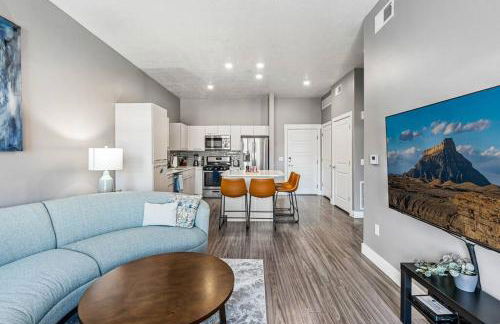 Penthouse Apt - PoolGymHotTubPkg - View! - Foto 19