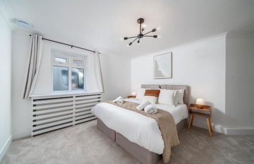 2 Bed Flat in Woking Central - Foto 33