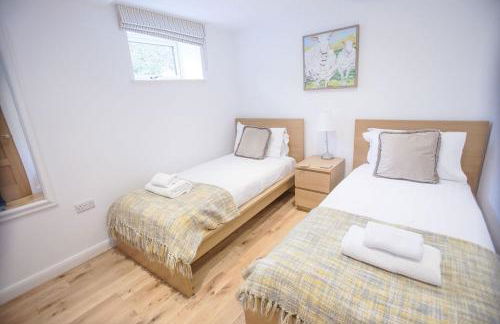 Superb 2 bedroom town apartment, quiet location - Photo 21