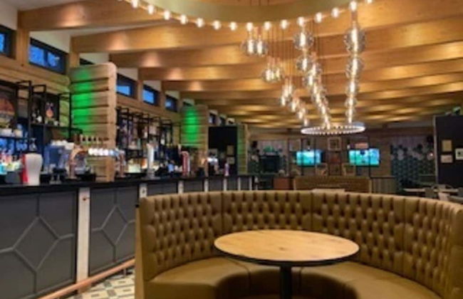 Beautiful 2-bed Caravan in Stratford-upon-avon - Foto 10