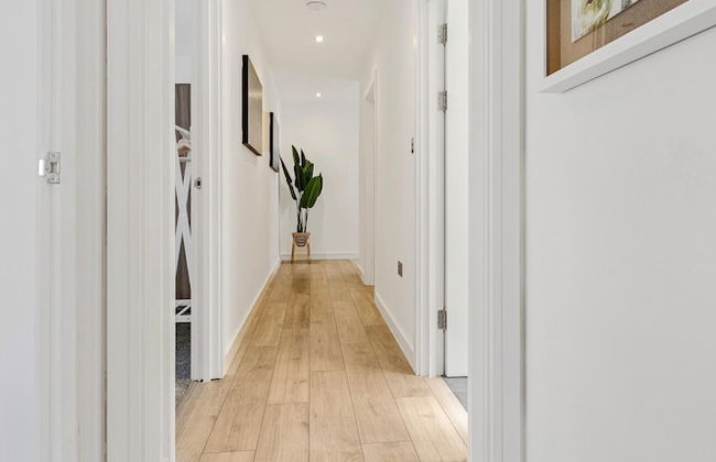 St Martins House Luxury Apts. Ruislip - Photo 64