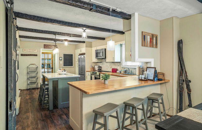 Double Diamond Lodge by Avantstay Group Escape w/ Firepit, Patio, Activities - Foto 17