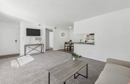 Northcliffe 104 I Fully Furnished 1 Bedroom 1Bth - Foto 3