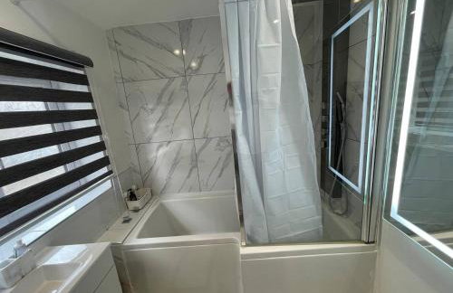 Luxurious 2 bed home in Basildon - Foto 24
