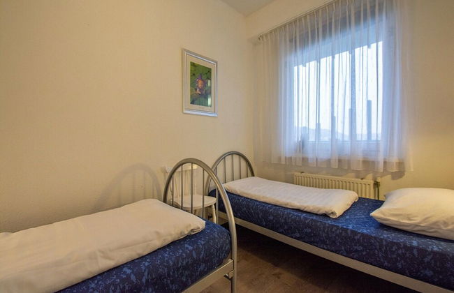 An Apartment That is Attractively Furnished - Foto 13