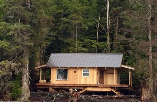 Wilderness Cabin Getaway with Breathtaking Views in Klawock on Prince of Wales Island in Alaska - Foto 1