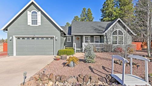 Near Trails, Lakes and Golf Pinetop Home with Deck - Foto 2