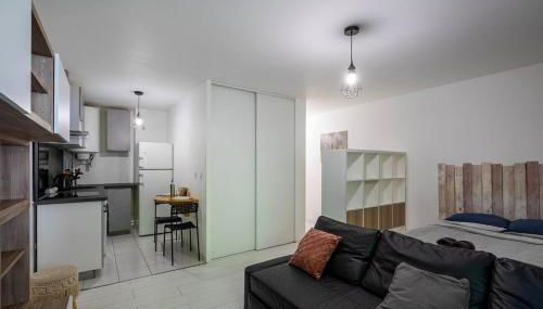 Parisian Chic & Spacious Studio with Parking - Foto 4