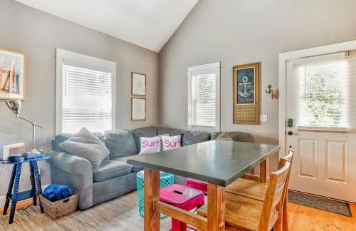 Seabrook 2 Bedroom cottage with hot tub, pets OK - Foto 23