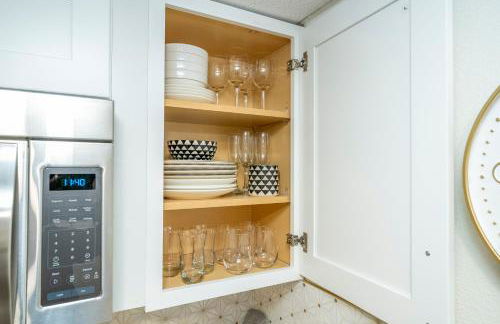 Emerald Luxe Lakeview 6 min to EPIC Universe - Foto 34