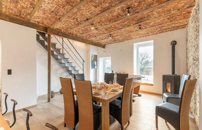 Spacious Holiday Home in Doische With Private Pool - Foto 33