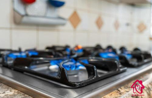 The Rose Garden Estate with Swim Spa - an Irvie Home - Foto 26