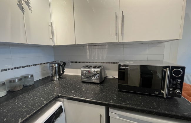 Modern 2 bed Apartment With sea Views - Foto 9