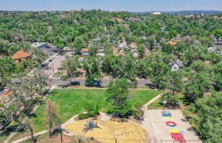 Vibrant Watermelon - Hot Tub, BBQ-Grill, King-Bed, Backyard, Parking - Foto 49