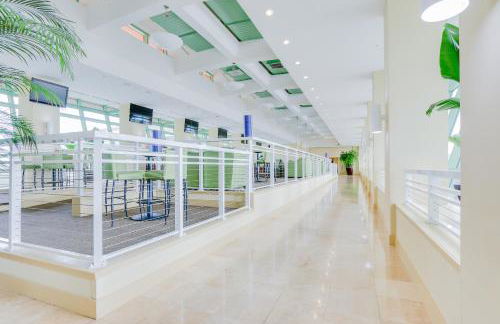 Emerald Beach Resort by Panhandle Getaways - Photo 32