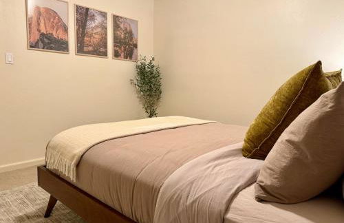 Relax Under the Stars, Best view in town , Yosemite House with Firepit, Hot Tub, Game Room & Pool table - Foto 25