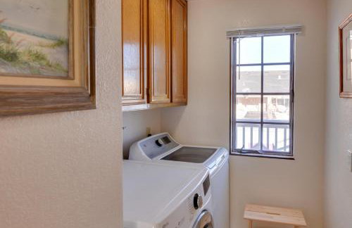 Breezy and Central Monterey Apt with Bay View! - Foto 22