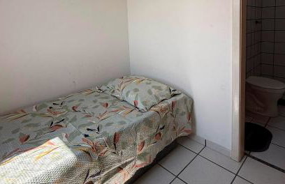 Apartamento Guarapari pé na areia com Wi-Fi e Garagem - Foto 16