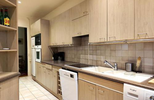 Peaceful 15th Paris Apartment with Metro Access - Foto 16