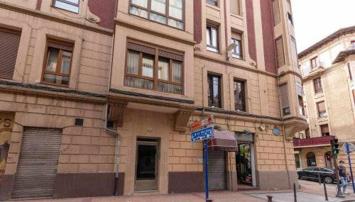 Apartamento KUIA en el centro de Barakaldo al lado del metro - Foto 3