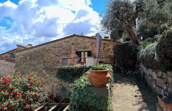 La Terrazza, Historic Tuscan Stone Residence With Garden and Terrace in Cetona - Photo 44
