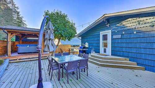 McKees Beach House w/ Ocean Views, Hot Tub! - Foto 3
