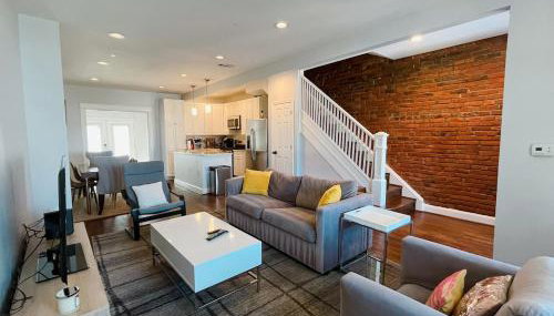 3BD Brookland Home W Parking & Metro Access - Foto 1