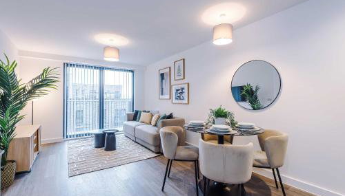 Modern 2BR Apartment w Secure Parking Salford - Foto 2