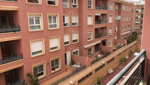 Apartamento de 4 dormitorios a tan sólo 2,5 km de la Playa San Juan - Foto 2